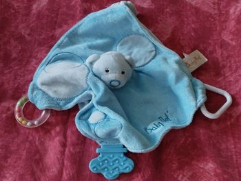 Doudou ours baby nat activités