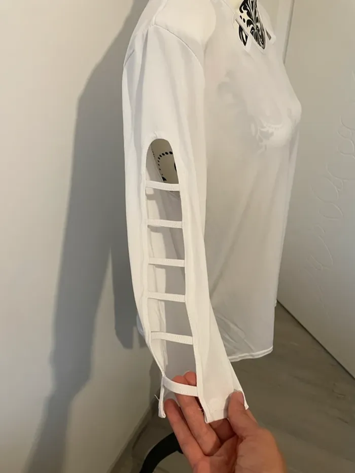 Blouse blanche Mode Paris - Découpes et manches ajourées - Taille 42 - photo numéro 4