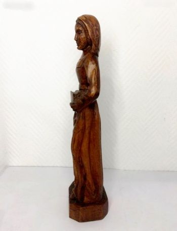 Sculpture en bois sainte Rolande 