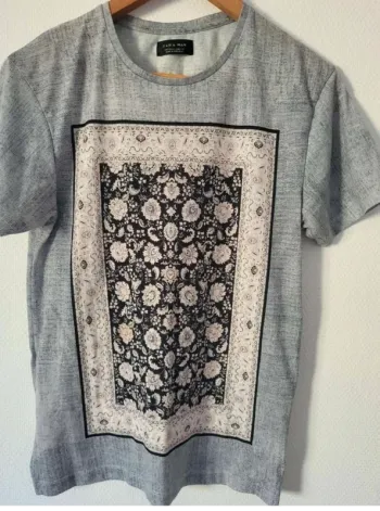Tee  shirt  Zara man taille  S