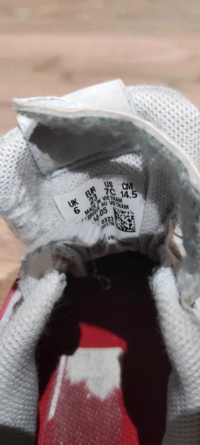 Basket à scratch mixte Puma pointure 23 - photo numéro 3