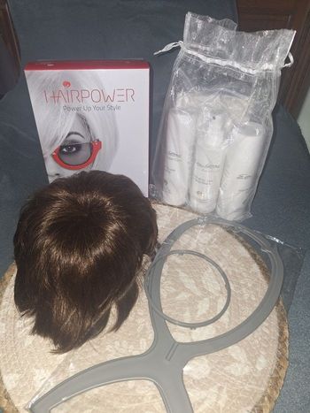 Prothese capilaire et produits
