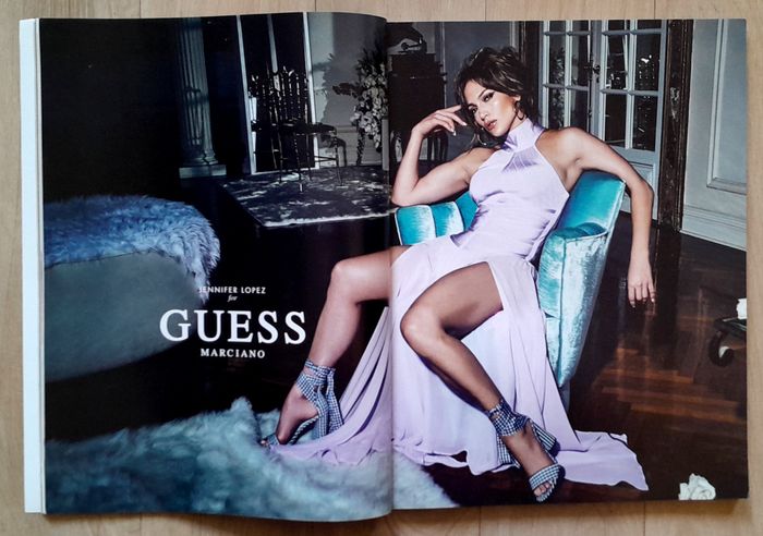 Magazine Vogue n°986 avril 2018 spécial Alma Jodorowsky - photo numéro 6