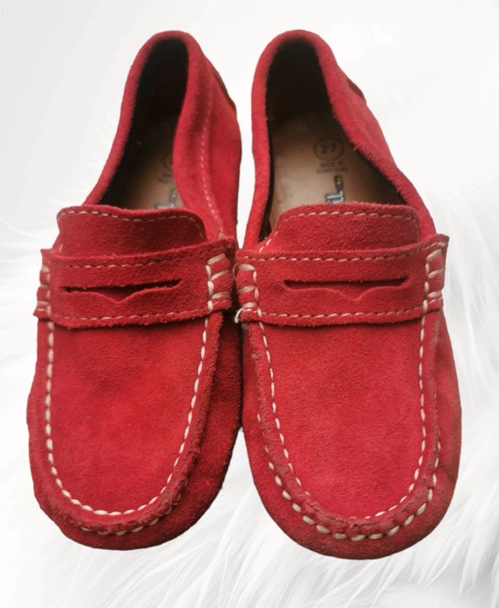 Élégants mocassins velours rouge p. 27 - photo numéro 2