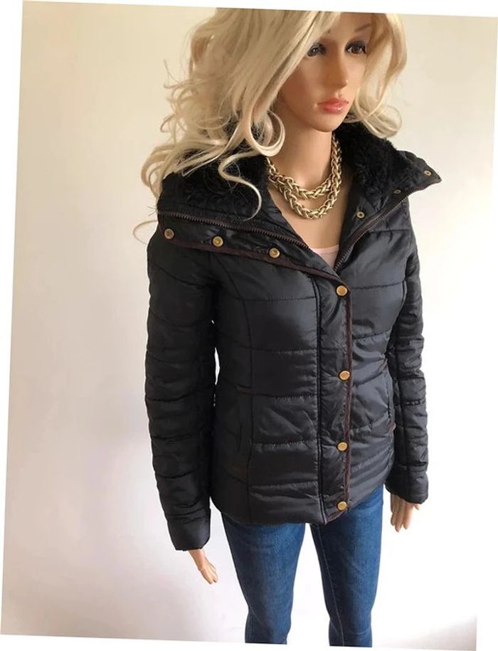 Doudoune noire avec col en fausse fourrure Only taille XS jamais portée - photo numéro 2