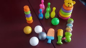 lot de jouet 1 er age .