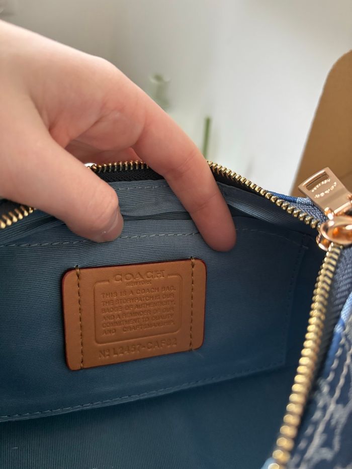 Sac à main bleu marine coach - photo numéro 4