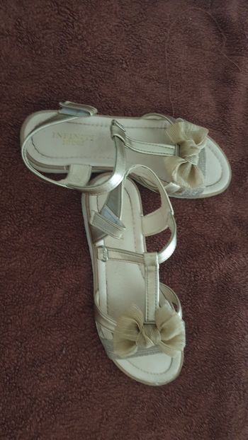 Sandale