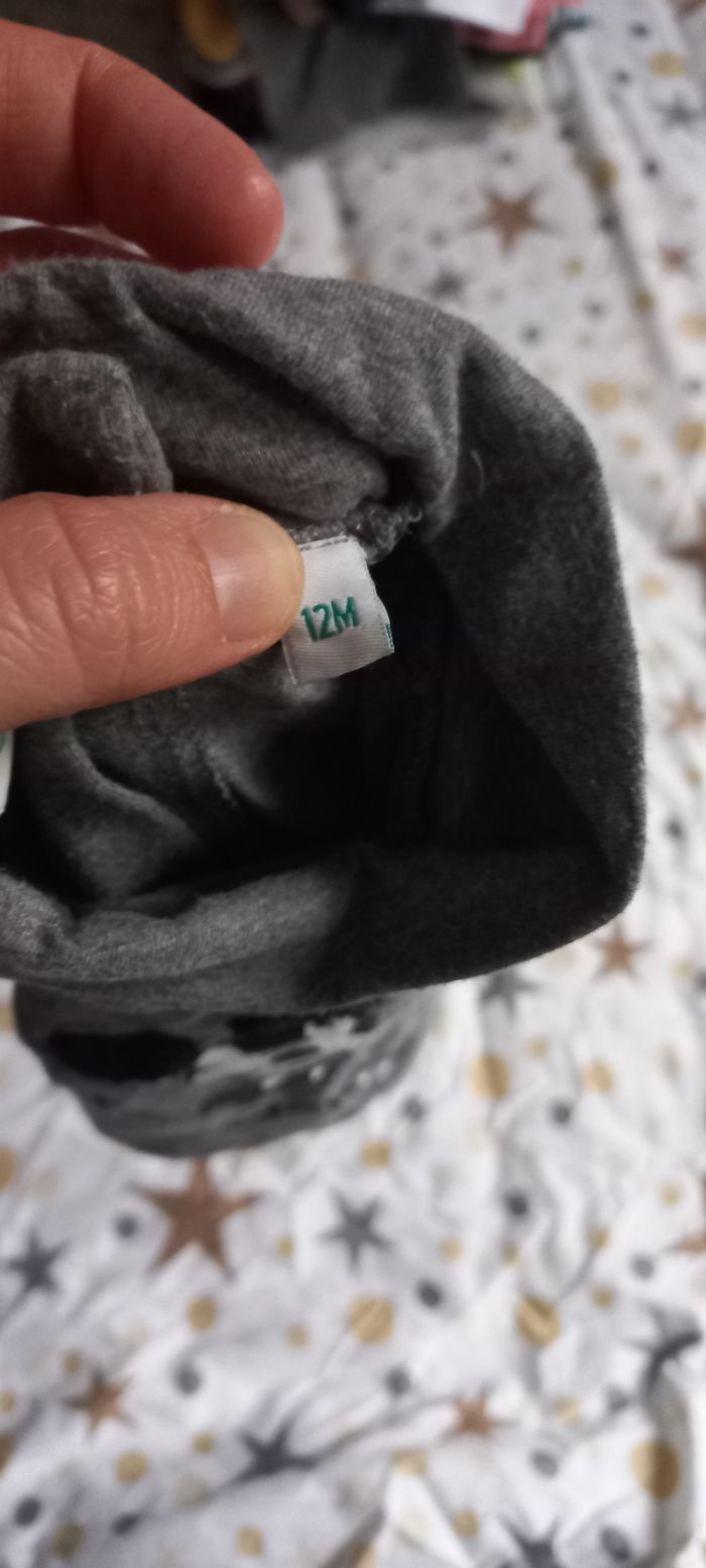 Sous pull Mickey 12 mois - photo numéro 3