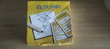 Petite boîte de jeux pictionnary