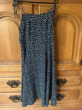 Robe Shein mi-longue taille L