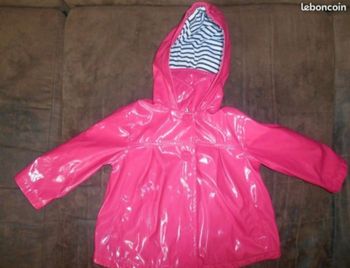 Manteau imperméable neuf 18 mois