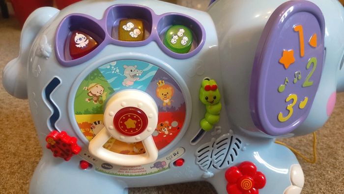 Eléphant trompette à tirer Vtech Baby - photo numéro 2