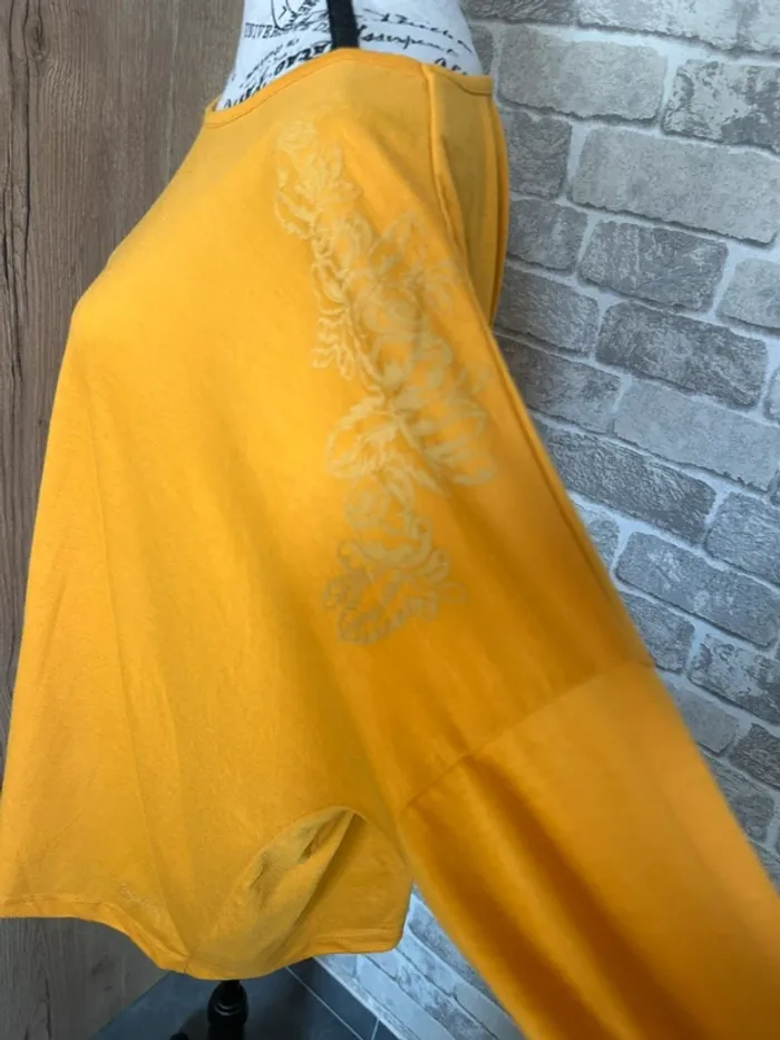 T-shirt manches longues avec imprimer taille 46/48 - photo numéro 6