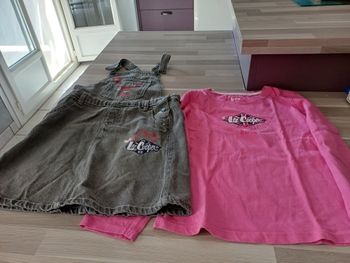 jupe salopette et tee shirt manches longues Taille 10 ans