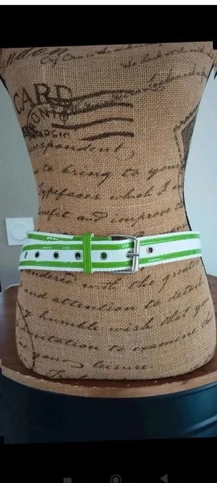 ceinture a bandes verte et blanche mixte 100 cm