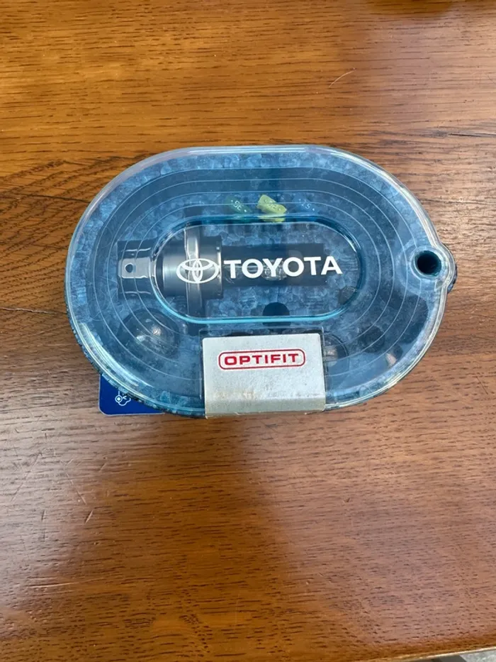 Boite Ampoules et Fusibles Toyota neuf