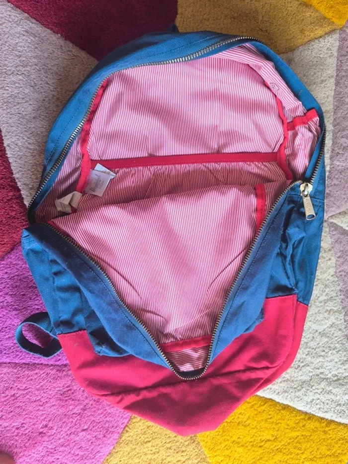 🎒 Superbe sac à dos Herschel – Style & Confort au quotidien ! 🔥 - photo numéro 2