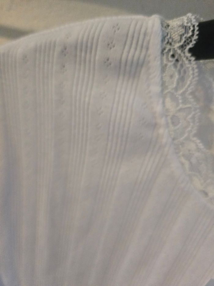 Crop top blanc neuf Kiabi - photo numéro 4