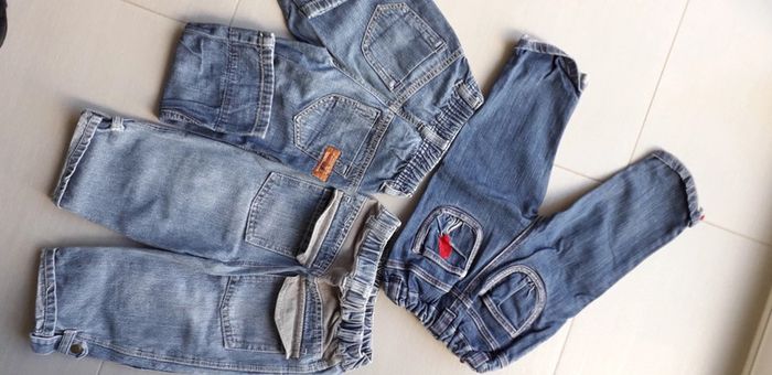Lot de 4 jeans garçon 18 mois - photo numéro 2
