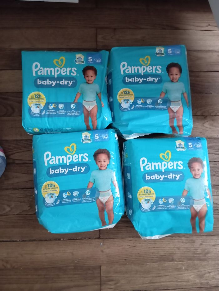 Couches Pampers T5