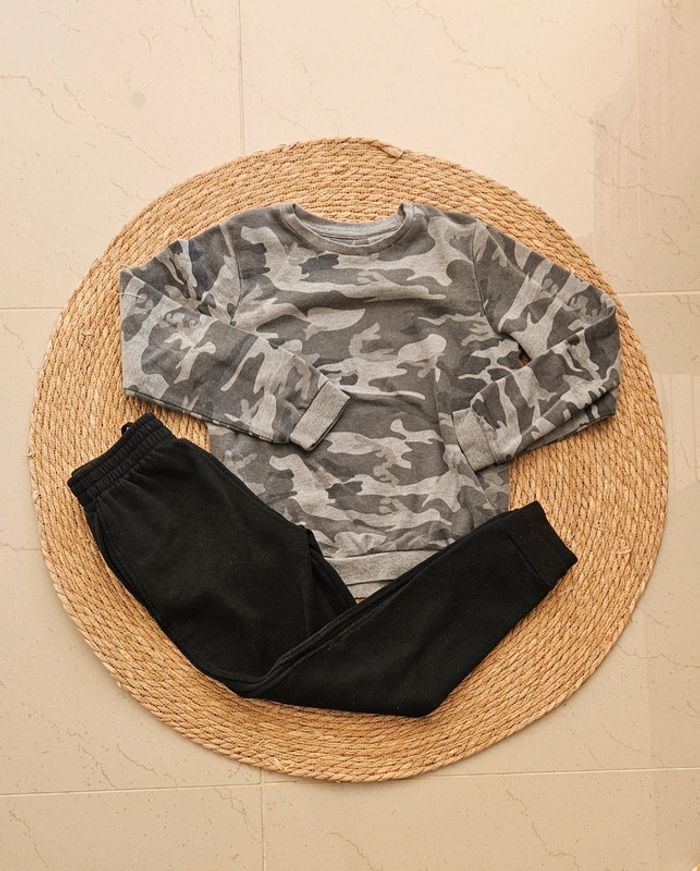 Ensemble jogging et pull militaire camouflage 10 ans