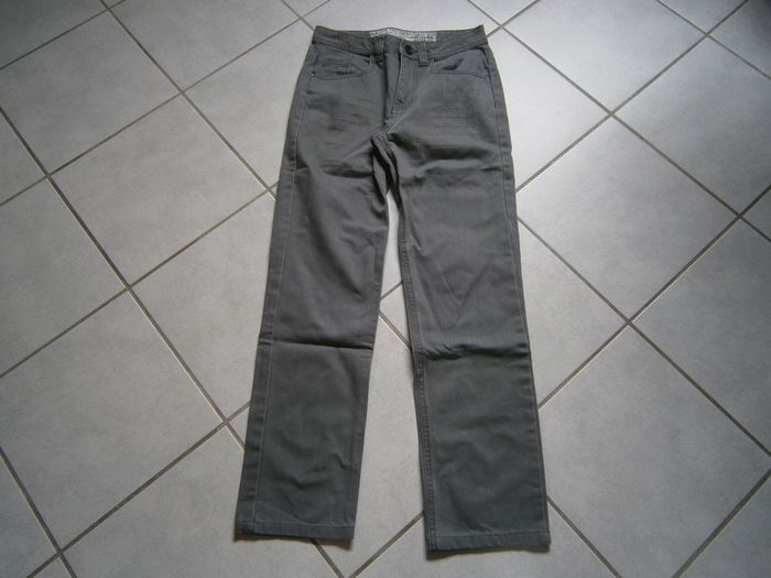 Jeans gris KIABI Taille 36