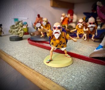 Figurine dragon ball muten roshi tortue géniale