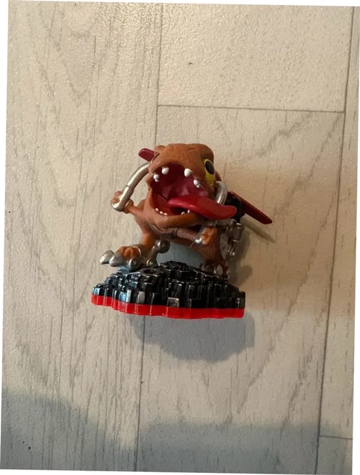 Figurine skylanders trap team chopper très bon état - photo numéro 2