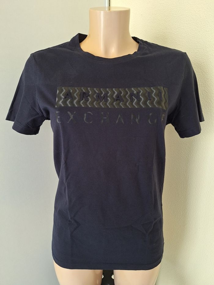T-shirt taille M Armani