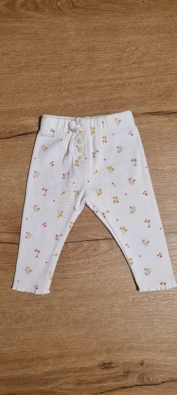 Legging côtelé fleuri 3 mois 🌸