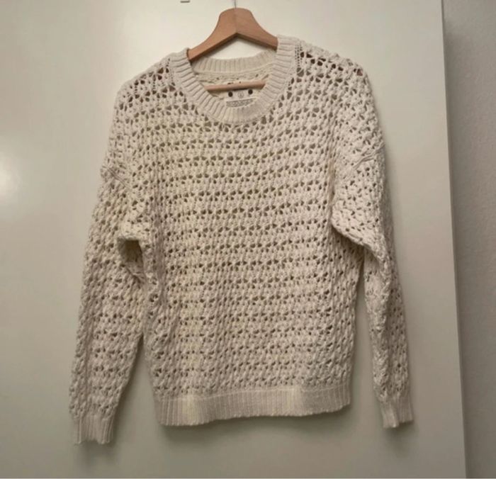 Pull en maille ajourée - photo numéro 1