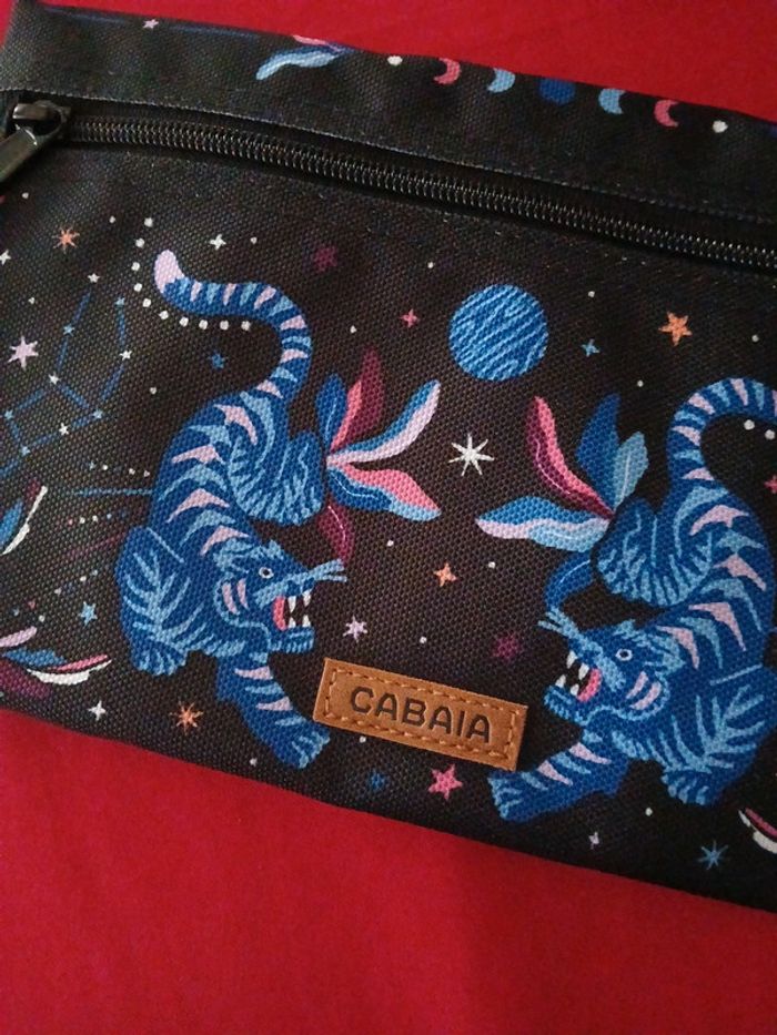 Pochette Cabaîa "Jupiter" édition limitée Noël 2024 - photo numéro 3