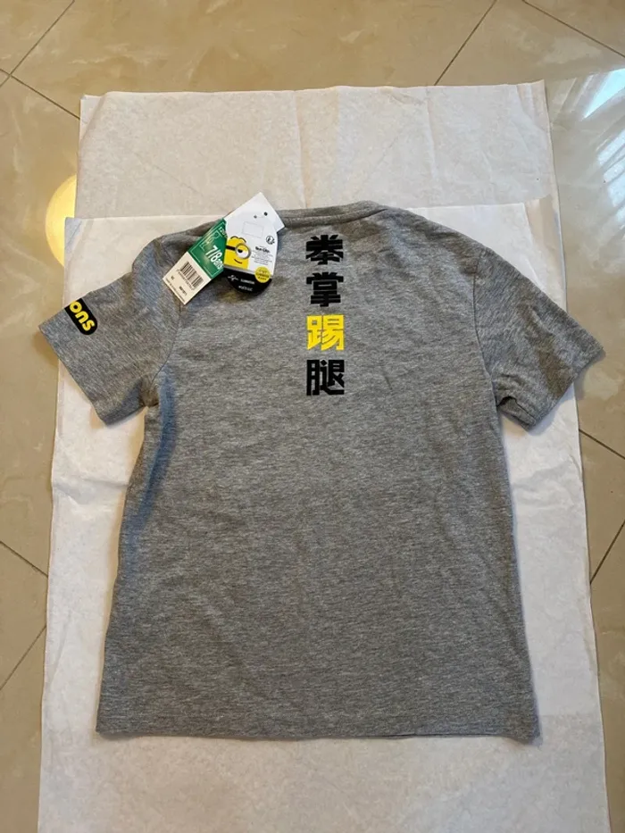T-shirt Minions pour garçon taille 7/8 ans neuf avec étiquette - photo numéro 7