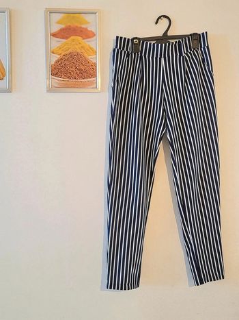 Pantalon bleu ligné blanc Taille 38-40