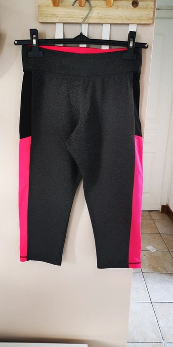 Legging pantacourt gris rose noir