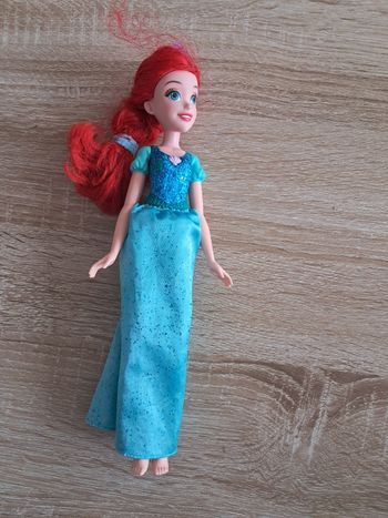 Poupée aurore petite sirene