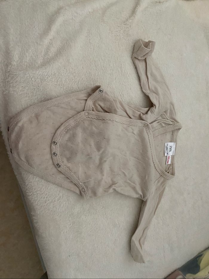 Lot 10 bodies 3 mois - photo numéro 5