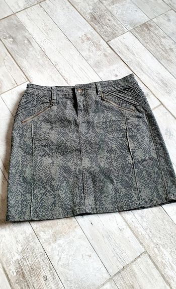 Magnifique jupe camaïeu taille 38 en excellent état