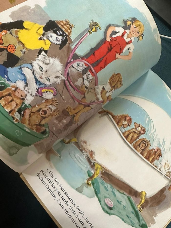 Livre rare Caroline Baby-sitter bébé baby-sitting singes bd album Hachette - photo numéro 6