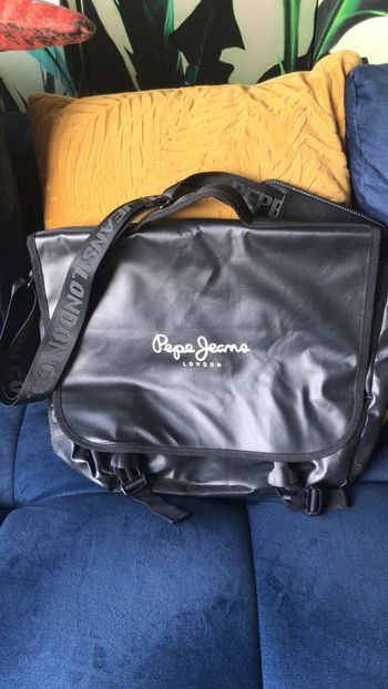 Pepe jeans sacoche état quasi neuf