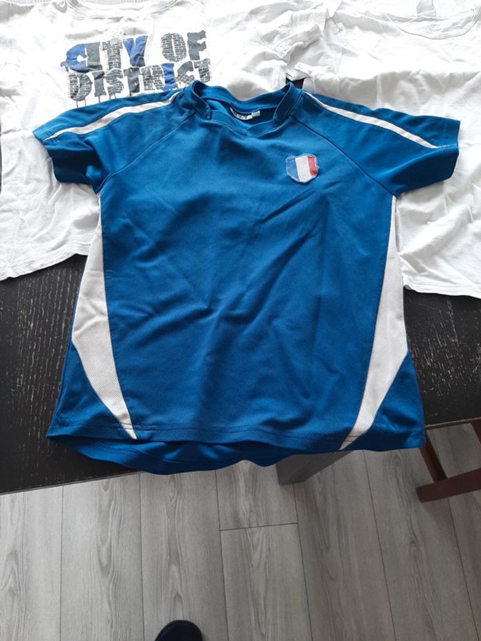 4 tee shirt - photo numéro 2