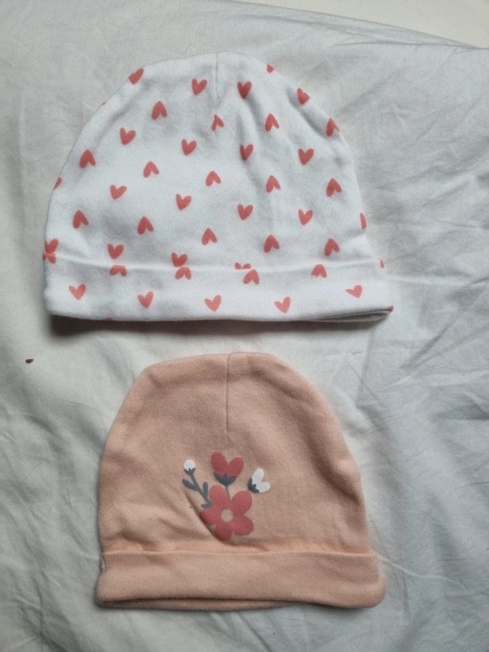Bonnets de naissance
