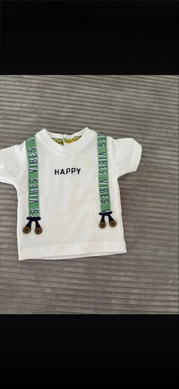 Lot vêtements bébé taille 1 mois - photo numéro 3