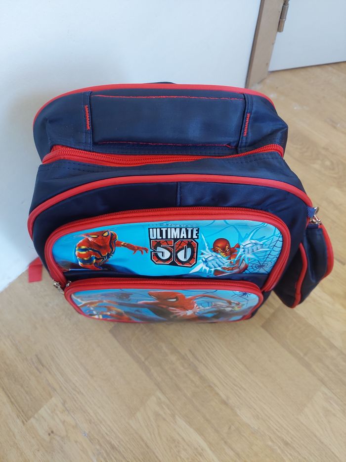 Cartable sac à dos Spiderman + trousse - photo numéro 4