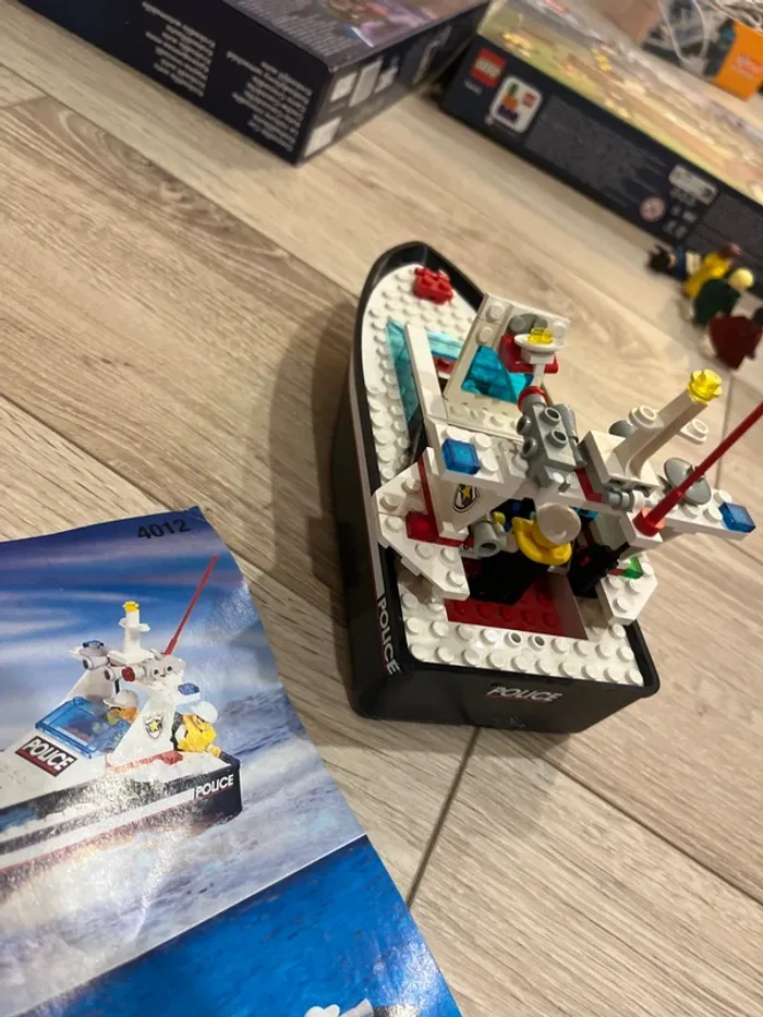 Lego system 4012 ; bateau de police - photo numéro 5