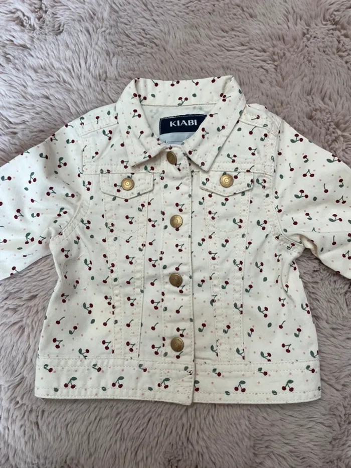 Veste en jean cerises🍒 - photo numéro 2
