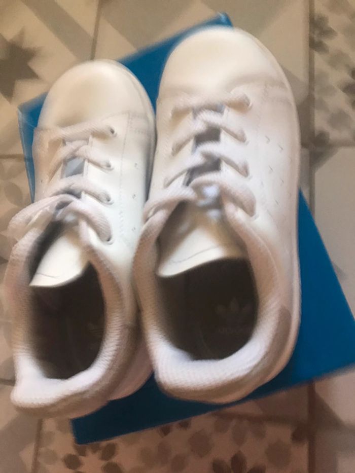 Stan smith taille 27 - photo numéro 4