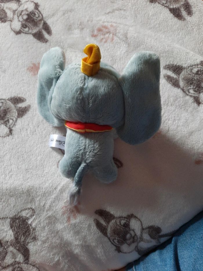 Naïf Dumbo - photo numéro 2