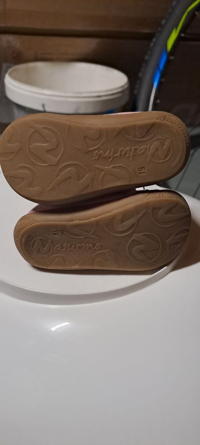Chaussure Naturino taille 19 - photo numéro 2